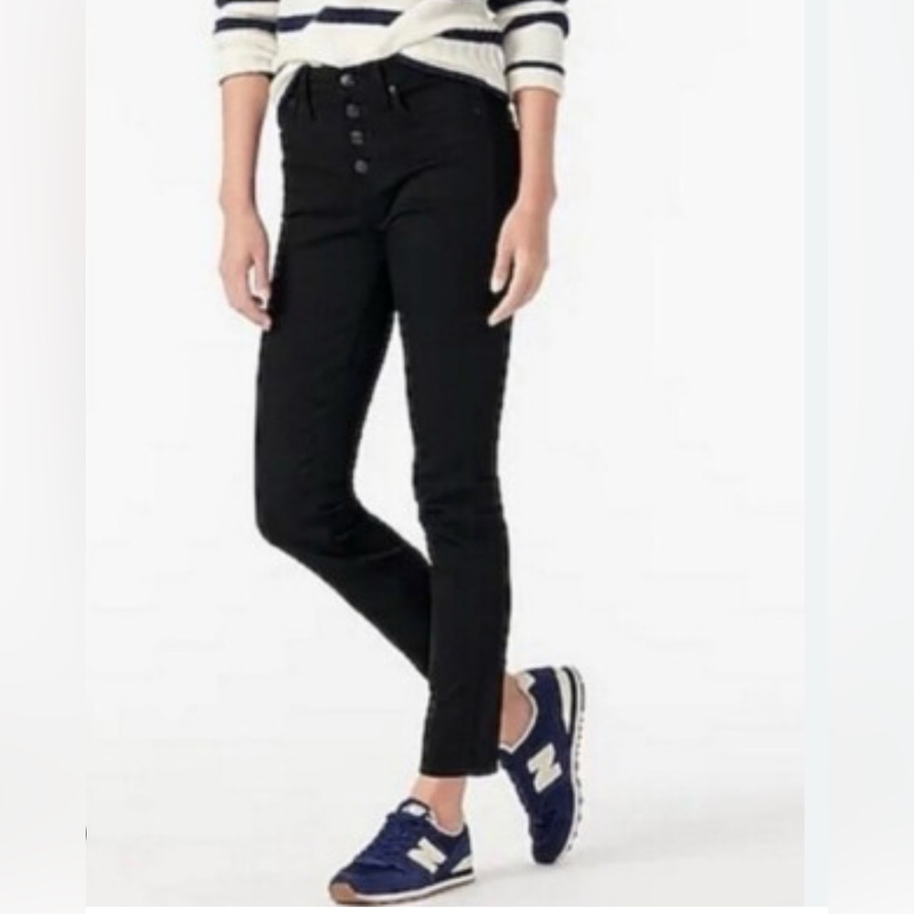 J Crew Denim 9” Straight Jeans. Size 29